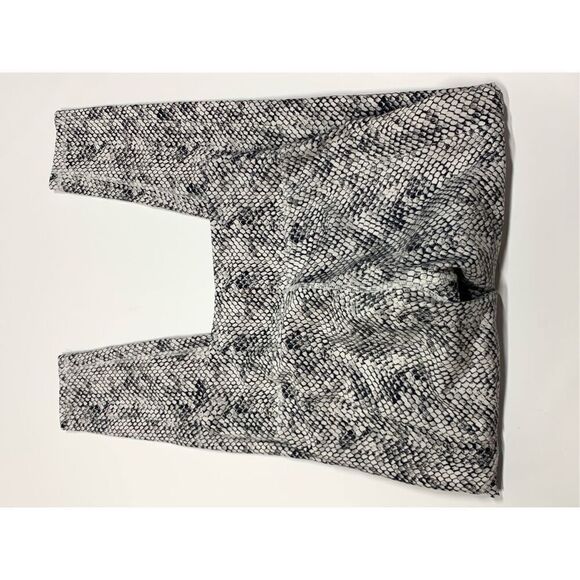 Balance Collection Women's Snakeskin Pull On Leggings Gray & White Size Medium - Picture 4 of 6